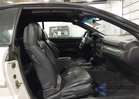 2005 Chrysler Sebring Gtc z USA, uszkodzony, nr VIN 1C3EL75R25N660729